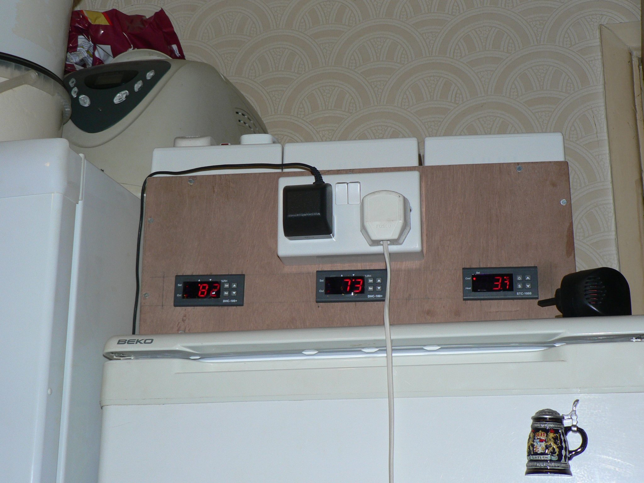 Converting a Fridge for Drying Local Food Heroes